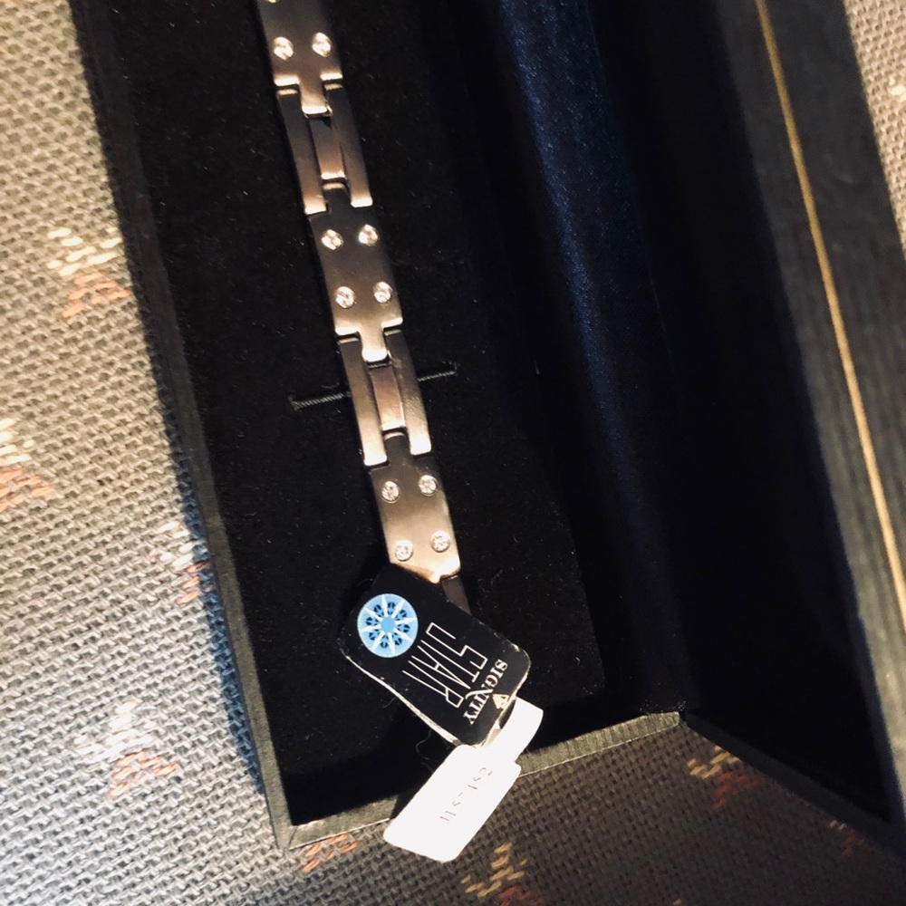 Signity Star Diamond Bracelet
